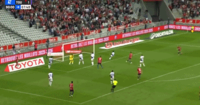 现年, 比赛的最后, 处子球